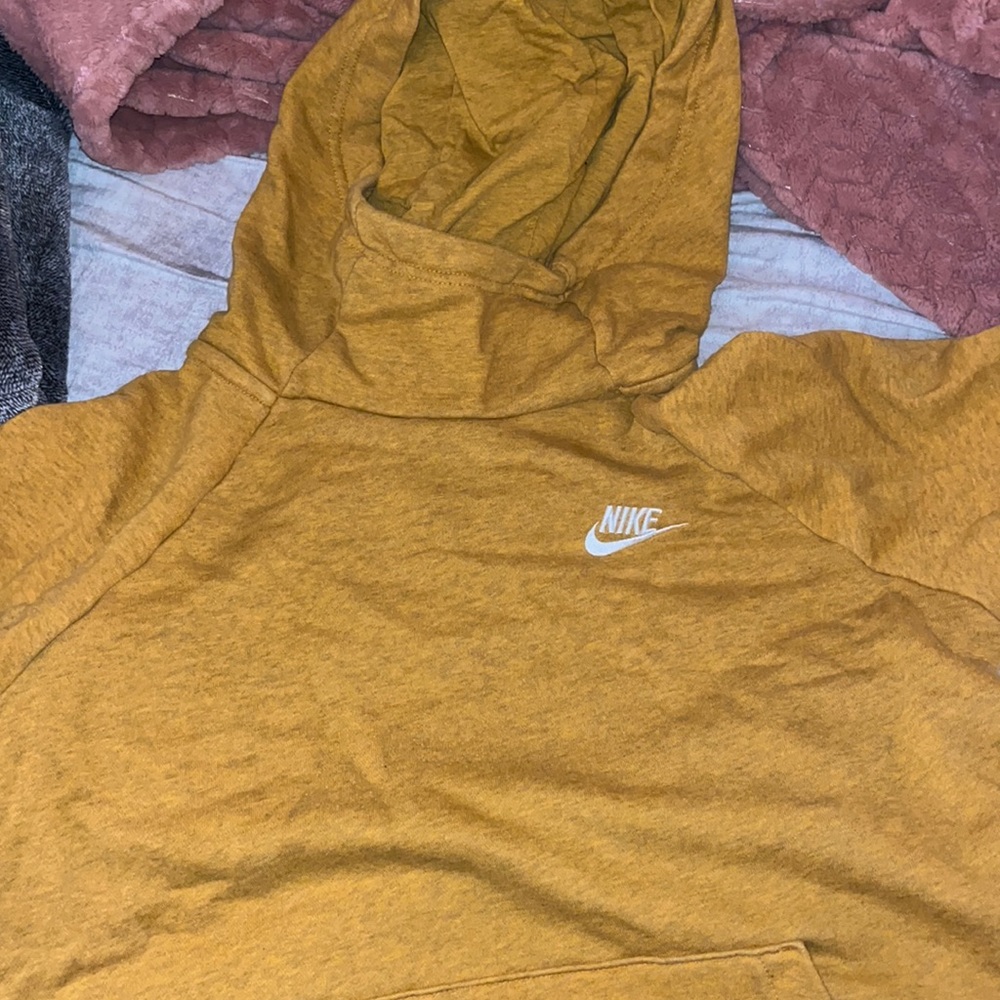 Medium nike hoodie